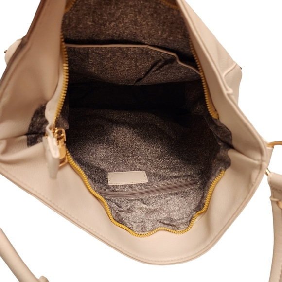 Quilted White Sand Hobo Bag - Picture 7 of 13